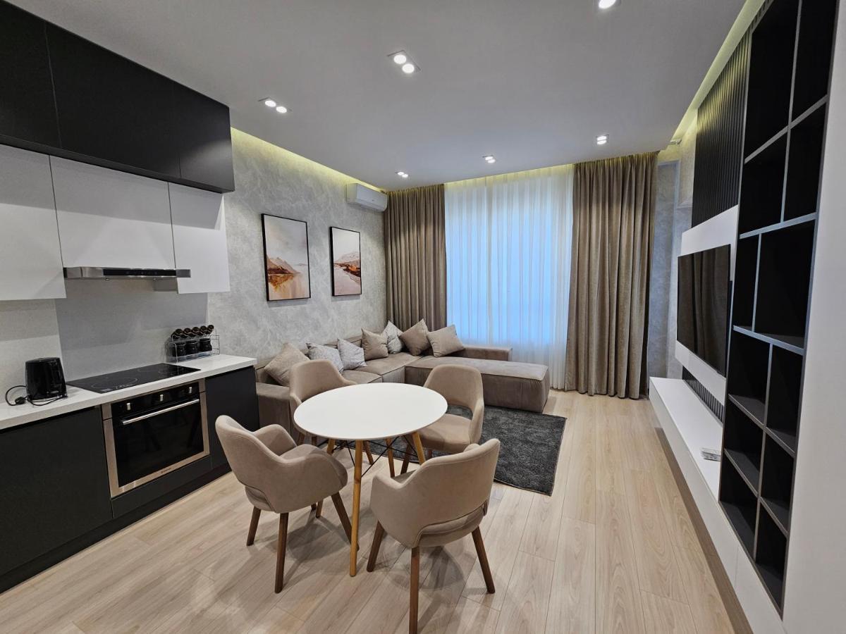 Magnificent Apartment In Nrg Oybek Tashkent Luaran gambar
